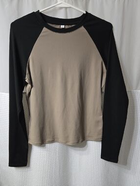 Amazon Two-Tone Raglan Long Sleeve Top - Black & Taupe